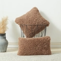 Bruine pluizige lamswollen kussenslopen in vierkante en rechthoekige vormen voor huis - 45x45 (Met 500g Kern) / Koffie met Melk