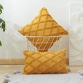 Gembergele pluche kussenslopen met 3D geometrische diamantstructuur in twee maten - Gembergeel / 45x45 (Met 500g Elastische Kern)
