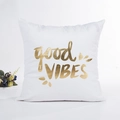 Fodera per cuscino in peluche bianca con stampa dorata good VIBES e motivi floreali - Stile Good Vibes (Con Anima) / Bianco