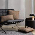 Federa in ciniglia marrone con motivo a onde nere su moderna sedia in pelle - 45x45 (Con Nucleo Elastico 500g) / caffè