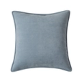 Housse de coussin chenille bleu gris avec motif chevrons et bordure passepoilée - Style Carré Avec Insert / Bleu Brume