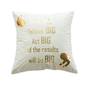 Housse de coussin blanche avec citation Think Big dorée sur velours doux - Citations Think Big (21)