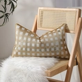 Federa per cuscino lombare lusso bianco e oro con bordi profilati su sedia in legno - Jacquard Quadri Oro Bianco (N.6)