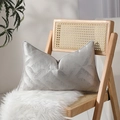 Federa per cuscino grigio argento con jacquard geometrico metallico e bordo grigio - Geometrico Grigio Argento (N.10)
