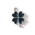Kleeblatt-Anhänger aus Silber mit schwarzem Emaille-Inlay und kleiner Metallschleife - Schwarz Versilbert