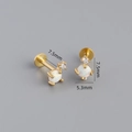 Dettaglio del piercing in argento 925 con opale e barra da 7,5mm con design a base piatta - Stile 3 Tondo Accenti Strass / Oro