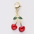 Pendentif cerise rouge avec fermoir mousqueton doré et détails en émail vert - Style Pendentif Cerise Classique (14)