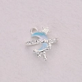 Elegante ciondolo a stella e luna argentata con dettagli in resina azzurra traslucida - Stile Corallo Stella Luna (1)