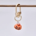 Lustiger Halloween Kürbis Schlüsselanhänger mit orangefarbenem Harzanhänger - Orangefarbener Jack-o'-lantern Stil (12)