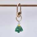 Christmas tree keychain pendant in gold alloy and green resin for bags and keys - Christmas Tree With Ornaments Style (10)