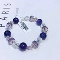 Elegantes Amethyst-Perlenarmband mit lila und goldenen Perlen auf Paris-Hintergrund - Natürlich / Amethyst 2