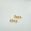 Exquisitos engastes para pendientes de perlas florales en plata s925 dorada - Pendientes de Botón Largos Multiorificio Sin Perla / Postes para pendientes