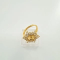 Dettaglio della base anello a fiore dorata regolabile con zirconi per gioielli con perle DIY - Anello - Oro (Senza Perla)