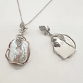 Collana con perle barocche e pendente a foglia in argento con micro-pavé di diamanti - Ciondolo Solo (Senza Catena/Perla) - Argento / Argento