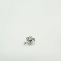 Pendiente de flor con gema verde, nácar y detalles plateados de estilo elegante - Colgante Solo Plateado (Sin Perla y Cadena)