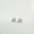 Pendientes de plata con diseño de flor y circonitas de corte marquesa en racimo cuadrado - Poste de Pendiente Solo (Sin Perla)