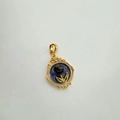 Detailed view of vintage 18K gold-plated enamel pendant with pearl and embossed patterns - Mirror Flower Oval Style