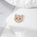 Süßer beiger Katzenkopf-Anhänger aus Legierung mit grünen Augen für DIY-Schmuck - Khakifarbene Katze