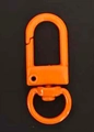 Chiusura a moschettone in lega arancione con anello a D per portachiavi e borse fai-da-te - Chiusura Quadrata Arancione (kou)