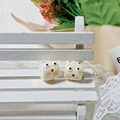 Coppia di perline mostro in acrilico bianco crema con espressioni buffe per gioielli - Stile Piccolo Mostro (AC98) / Beige