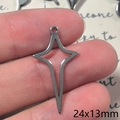 Ciondolo a stella a quattro punte in acciaio inossidabile argento 24x13mm per gioielli - Stella cadente