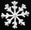 Weißes Weihnachts-Schneeflocken-Ornament mit funkelnder Mitte auf schwarzem Grund - Acht-Bar 3D / 50cm