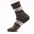 Olivgrüne Weihnachts-Baumwollsocken mit roten Rentier- und Schneeflockenmustern - Unisex / Grünes Rentier