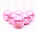 Set di sei palline di Natale rosa perlato da 7cm con finitura metallica lucida - Rosa / Rosa