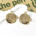Zwei vergoldete runde Anhänger mit Mond- und Stern-Zirkonia-Inlay für DIY-Schmuckherstellung - Runder Mond und Stern (N171) / Gold