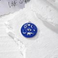 Dettaglio del ciondolo occhio turco blu in smalto con simboli di trifoglio ed elefante - Simboli Tondi Argento (D Argento)
