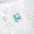 Ciondolo a croce occhio malvagio in smalto azzurro e cornice dorata per gioielli DIY - Croce Blu Chiaro (F)