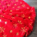 Red plush Christmas tree skirt featuring sparkling gold sequin snowflake patterns - 78CM / Red Gold Sequin