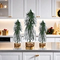 Set de tres mini árboles de Navidad con efecto nieve y bases de madera natural - Árbol de Navidad 20cm
