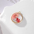 Ciondolo tondo dorato con fiori secchi rosa in resina per gioielli fai da te - 19 GH59
