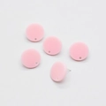 Détail de cinq clous d'oreilles ronds en acrylique rose mat avec trous pour bijoux DIY - Accessoire de Tige de Boucle d'Oreille Ronde Rose (F594)