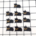 Lot de 10 breloques chat Bastet égyptien en acrylique noir avec détails dorés - Style de Chat Allongé sur le Côté (N51)
