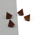 Pendientes geométricos de madera natural con textura de veta y perno metálico minimalista - Forma de Cuadrilátero de Diamante