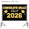 Schwarz-goldene Abschlusskulisse 2026 mit Congrats Grad-Text auf einem Stativständer - Hintergrunddeko / 1 Stück 1x1.5m / Schwarz Abschluss