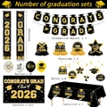 Detaillierte Set-Komponenten der Abschlussdeko 2026 in Schwarz-Gold mit 180cm Banner - Hauptbild 7-Teiliges Set / Banner+Ballons+Waben+Spiral+Hintergrund+Tischdecke+Türaufhänger / Schwarz Abschluss