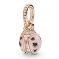 Pendentif coccinelle en or rose avec émail rose et détails en zircone étincelante - Spécification Standard / Coccinelle Rose (L01227/43-9)