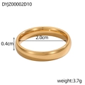 Anello dorato minimalista con diametro interno di 2,0 cm e larghezza di 0,4 cm mostrati - US 10 / Oro 14K