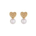 Gros plan de boucles d'oreilles cœur élégantes avec strass et perles blanches - Cœur Blanc Avec Perle Blanche (GE00571B)