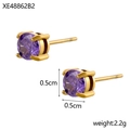 Détail de boucles d'oreilles gemme violette 0,5 cm avec griffe dorée et poids de 2,2 g - Boucles d'Oreilles Clous Gemme Ronde Violette(XE48862B2)