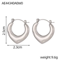 Vista dettagliata degli orecchini a cuore in argento lucido da 2,5 cm con dimensioni - Stile Cuore Lucido Argento (AE44340A0W0)