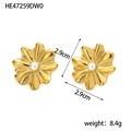 Detail showing 2.9cm golden flower stud earrings with pearl centers and 8.4g weight - Gold Faux Pearl Radial Pleated Flower Stud Earrings (HE47259DW0)