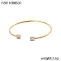 Vista dettagliata di un bracciale dorato da 3,6g con inserti in madreperla - Quadrato in Conchiglia Bianca Oro (FZ0110B0500)