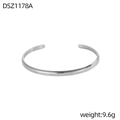 Brazalete plateado pulido con una cita inspiradora grabada sobre el tema del amor - Estilo de Cita Inspiradora Plateado (DSZ1178A)