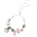 Verstellbares versilbertes Dreamcatcher Armband mit rosa Perlen und Mondanhänger - Rosa Pfirsichblüte Feder Stil (#8) / Verstellbarer Auszug
