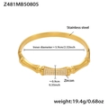 Dettaglio di un bracciale a bambù in acciaio inossidabile placcato oro 18 carati - Bracciale a Bambù Oro (Z481)