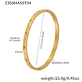 Golden stainless steel zircon bracelet with star relief and 6.0cm inner diameter - Star Engraved Style (Z358-A) / Gold Bangle Style A